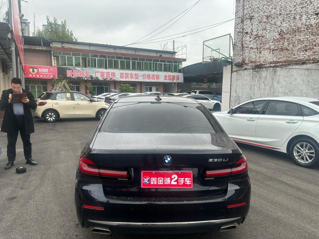 BMW 5 серии 2021 thumb 2