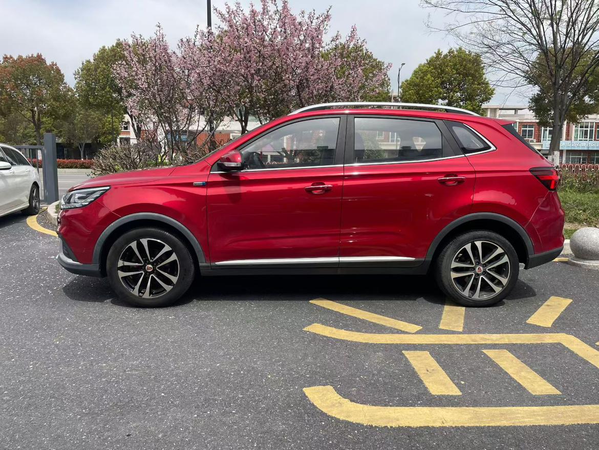 Roewe RX3 2018 thumb 2