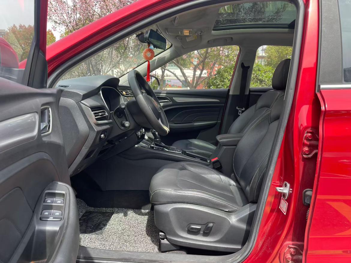 Roewe RX3 2018 thumb 11