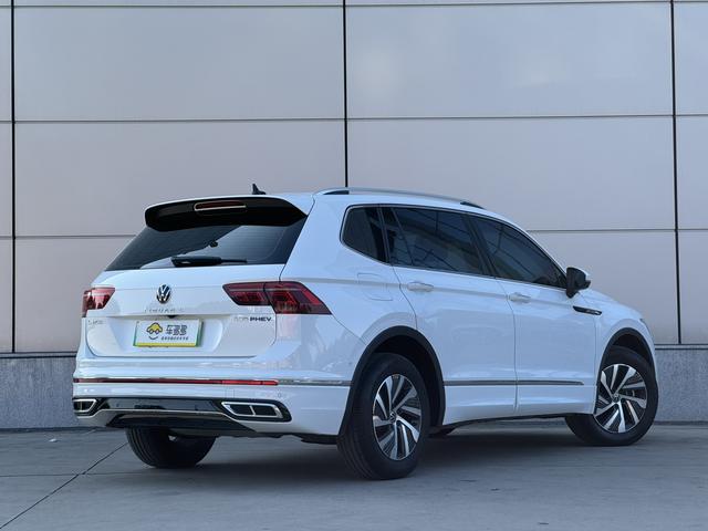 Volkswagen Tiguan 2023 thumb 6
