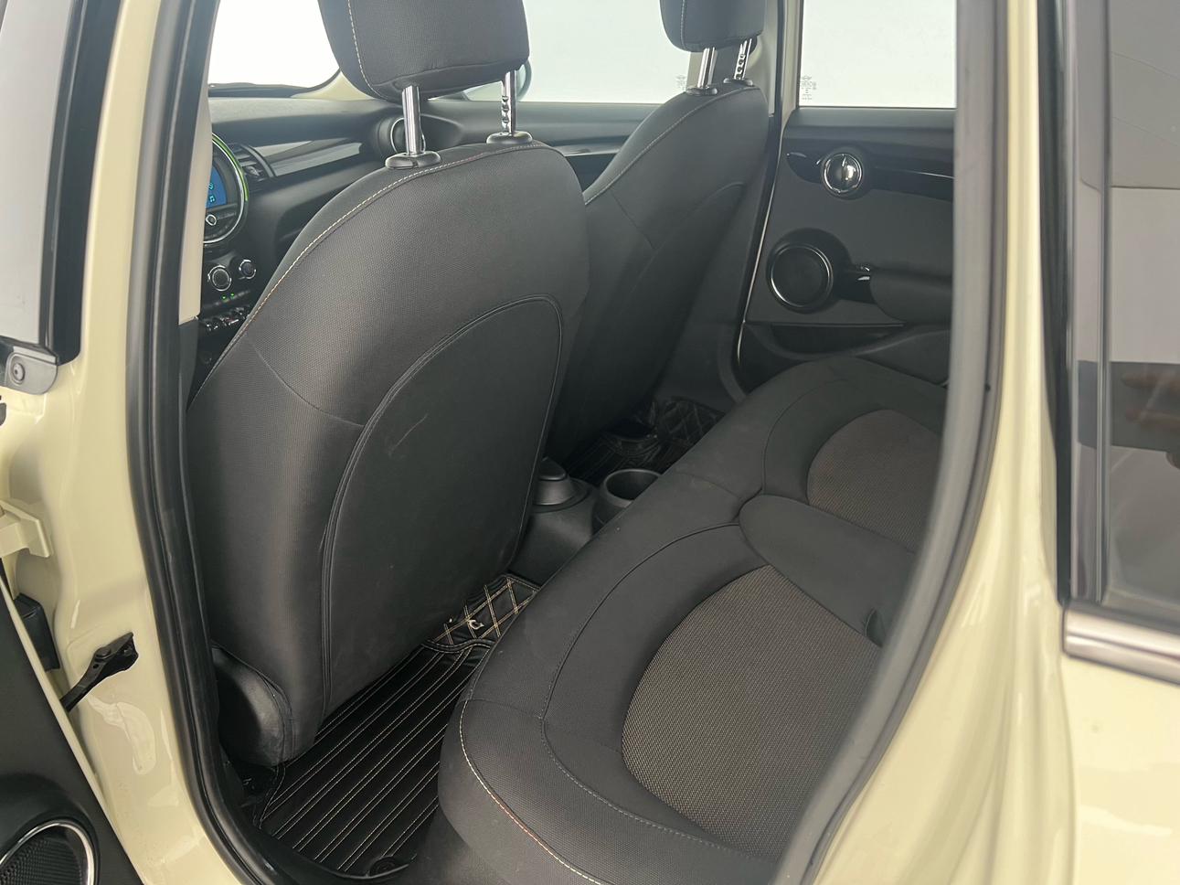 Mini Hatch 2019 thumb 8