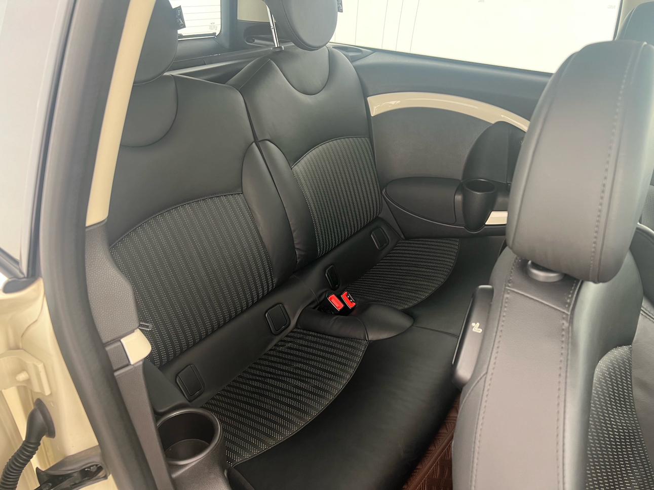 Mini Clubman 2013 thumb 7