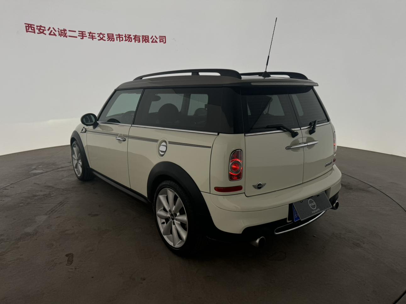 Mini Clubman 2013 thumb 11