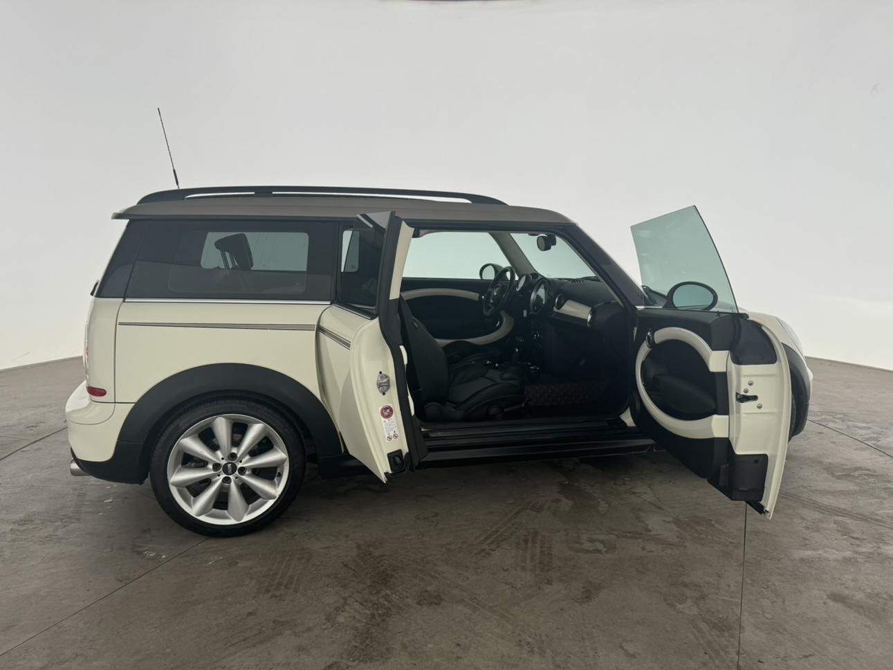 Mini Clubman 2013 thumb 12