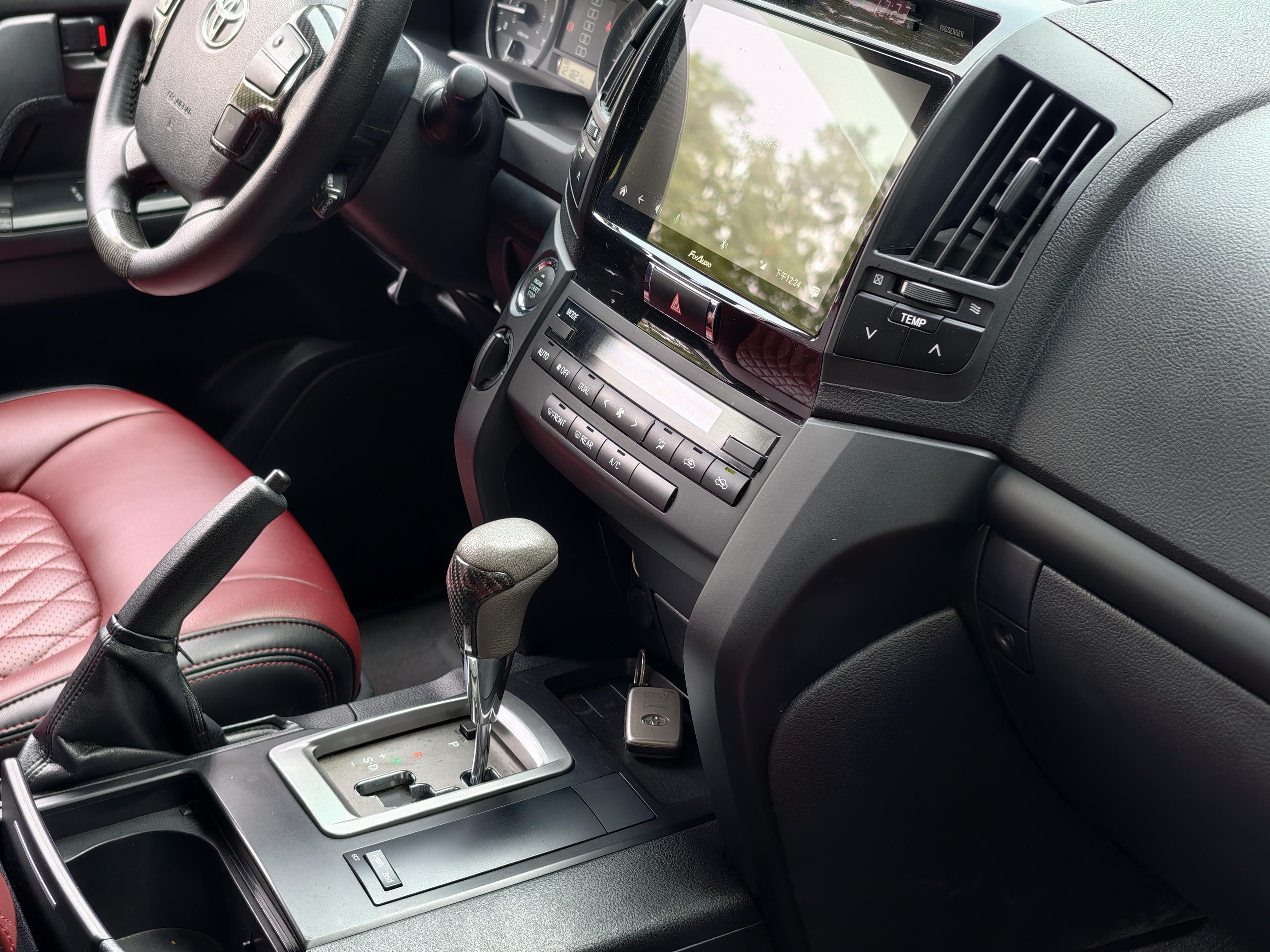Toyota Land Cruiser 2015 thumb 7