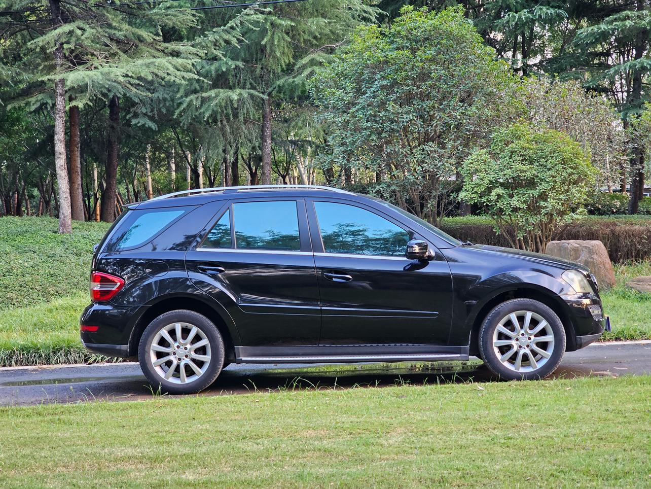 Mercedes-Benz M-Class 2011 thumb 5
