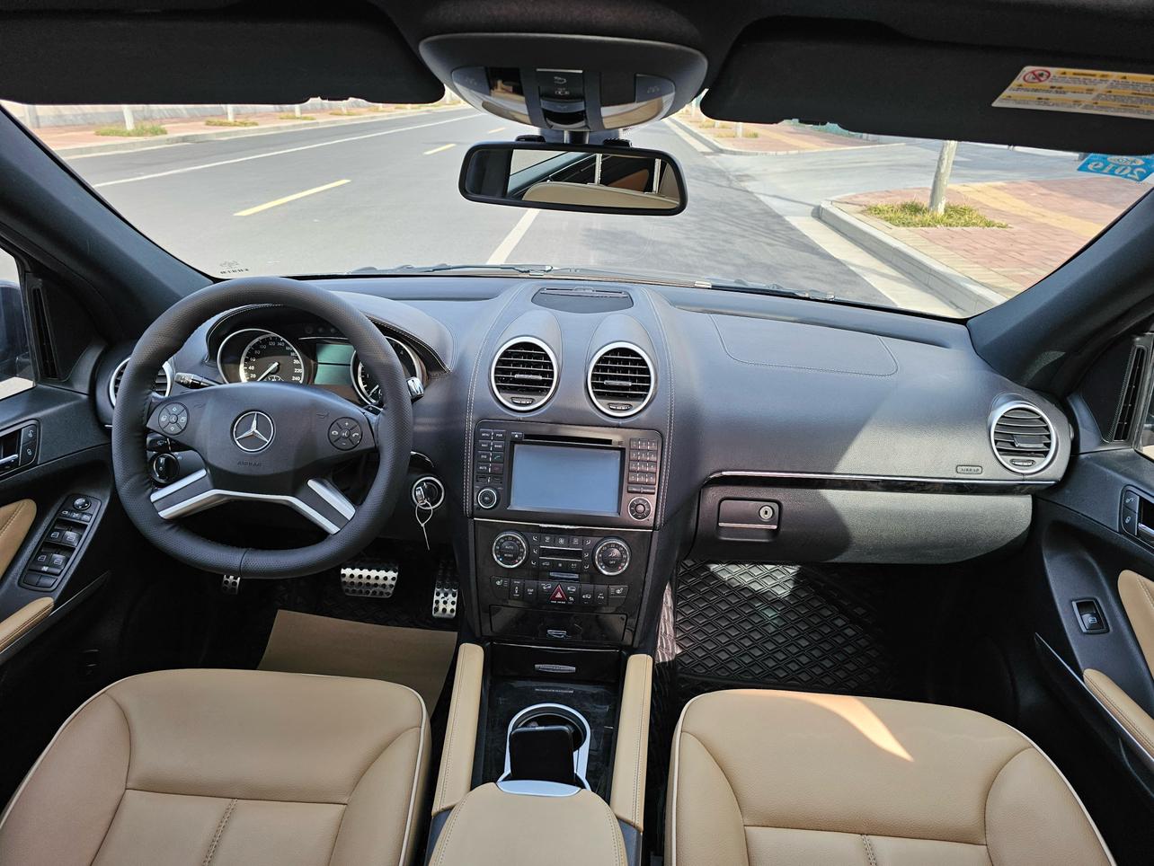 Mercedes-Benz M-Class 2011 thumb 10