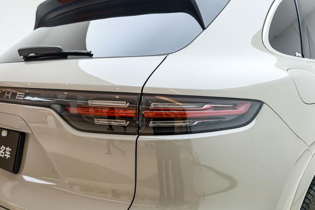 Porsche Cayenne 2022 thumb 9