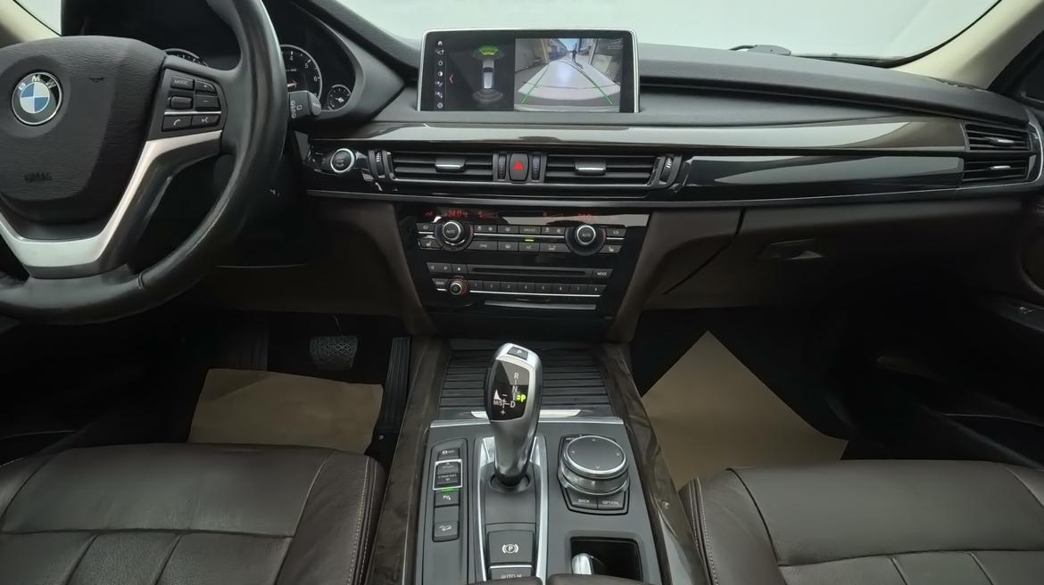 BMW X5 2018 thumb 10