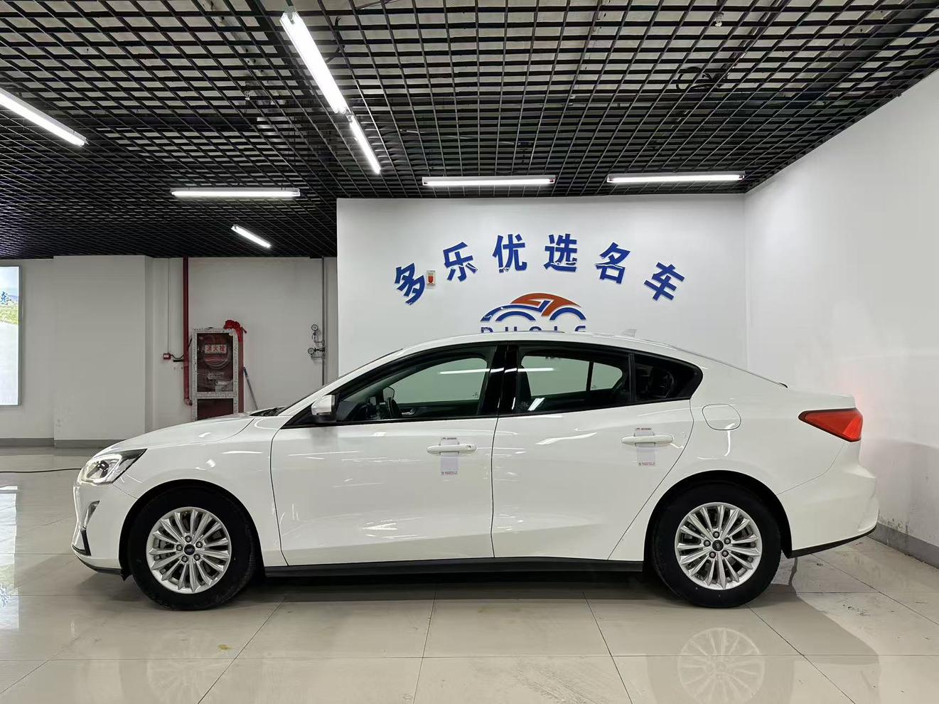 Ford Focus ST 2019 thumb 2