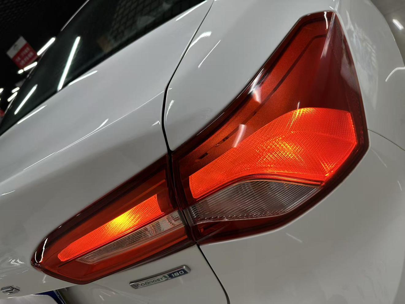 Ford Focus ST 2019 thumb 7