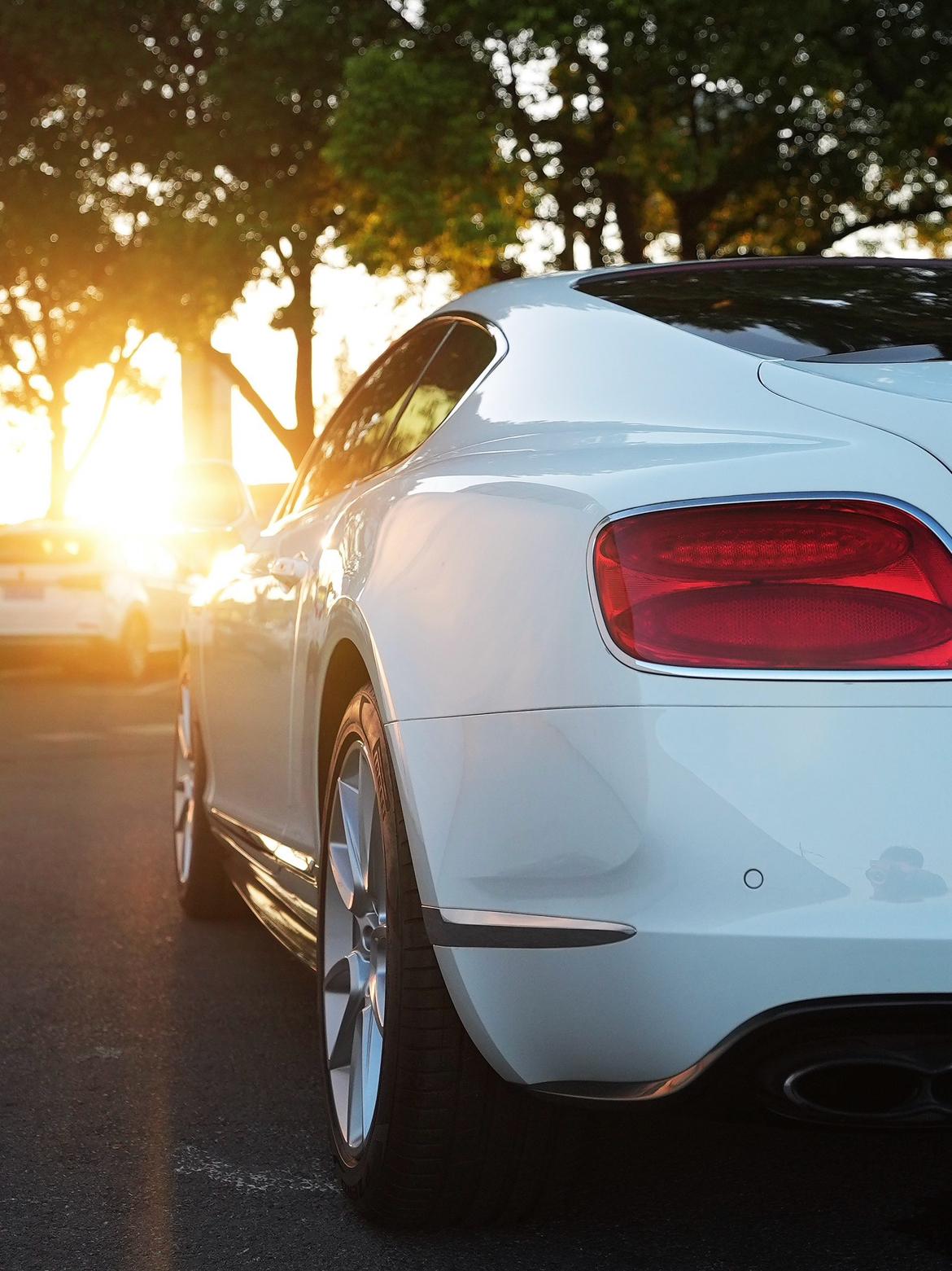 Bentley Continental 2015 thumb 6