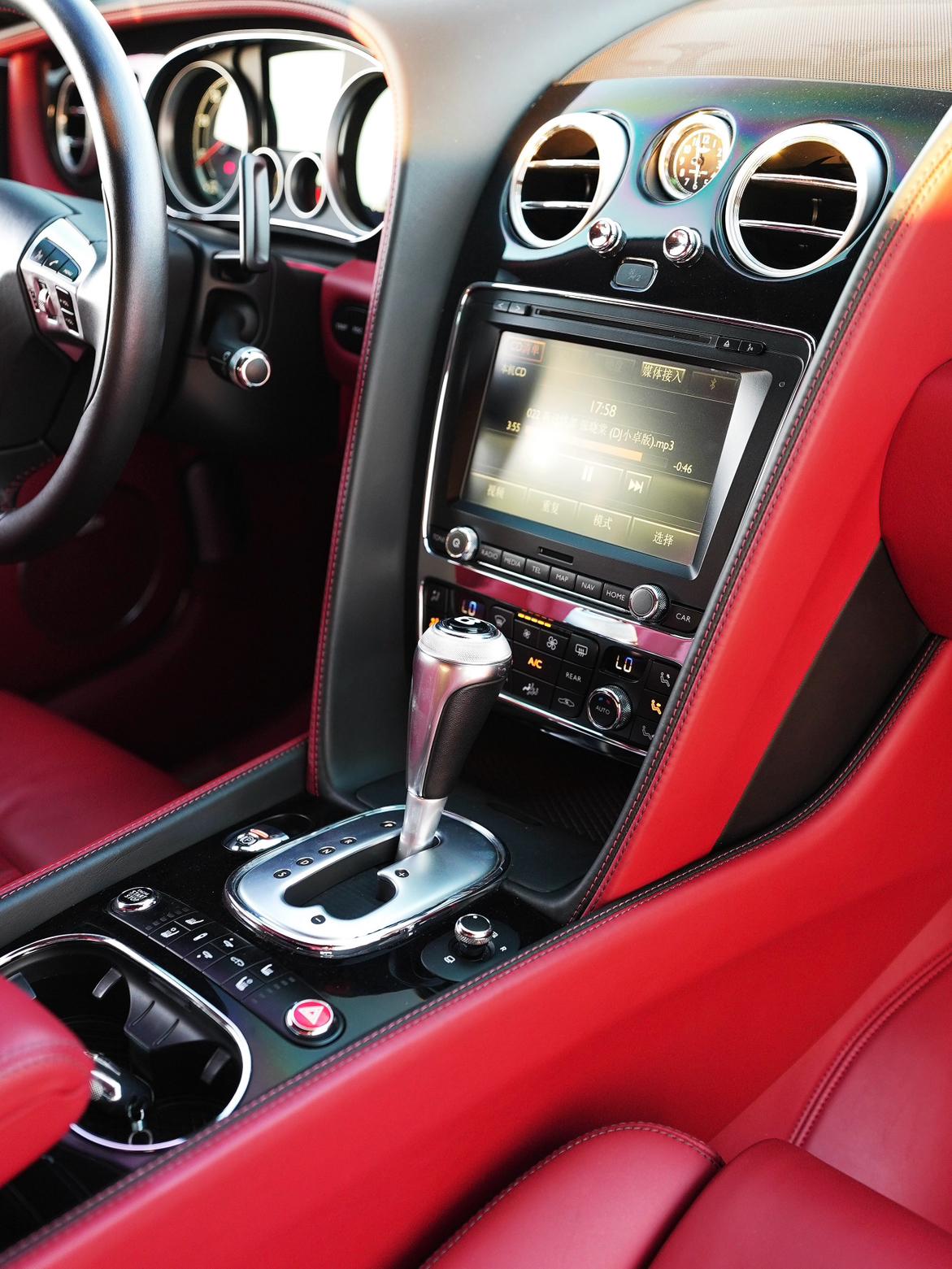 Bentley Continental 2015 thumb 8