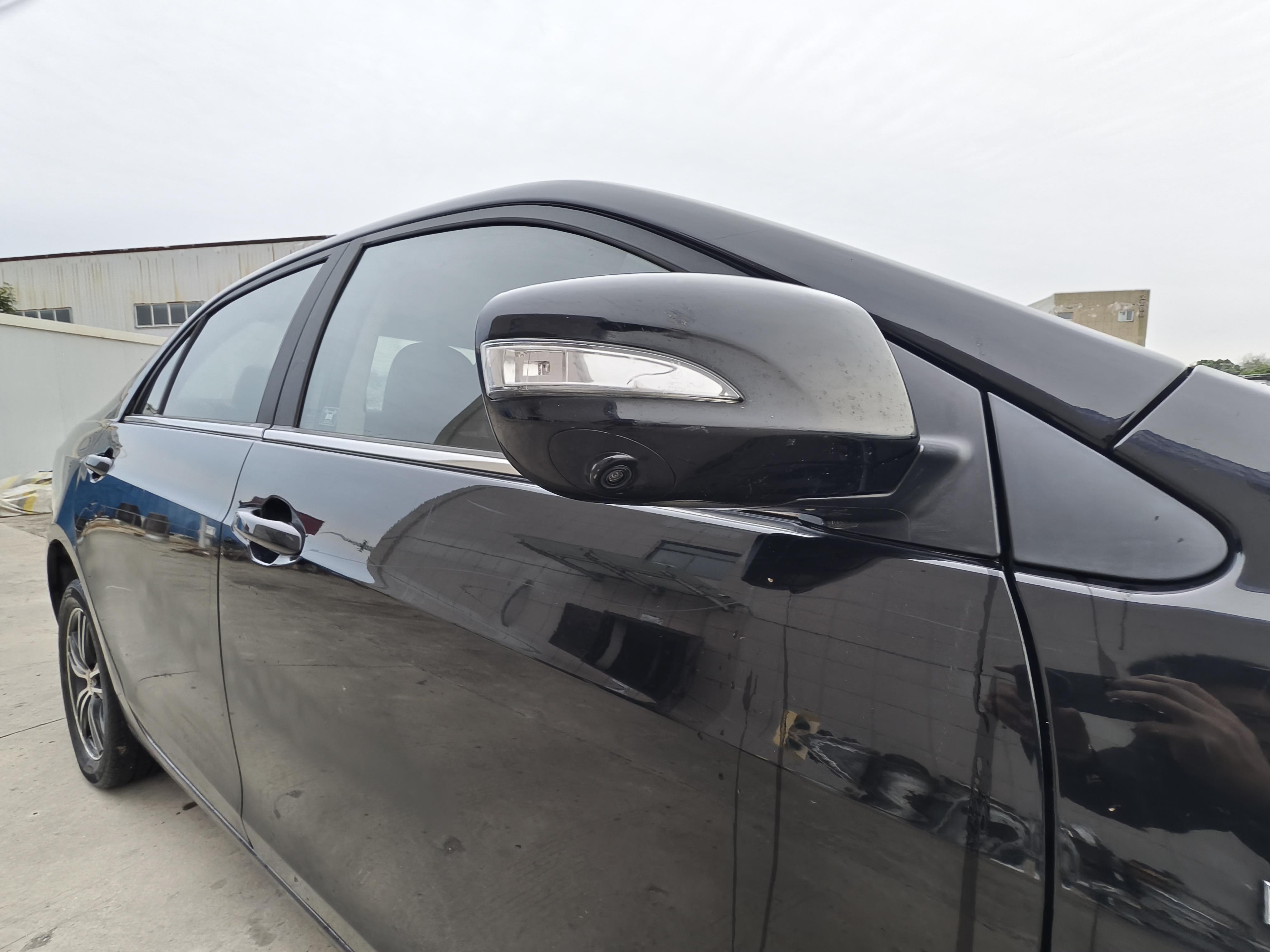 BYD Qin 2017 thumb 5