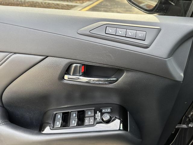 Toyota Vellfire 2019 thumb 8