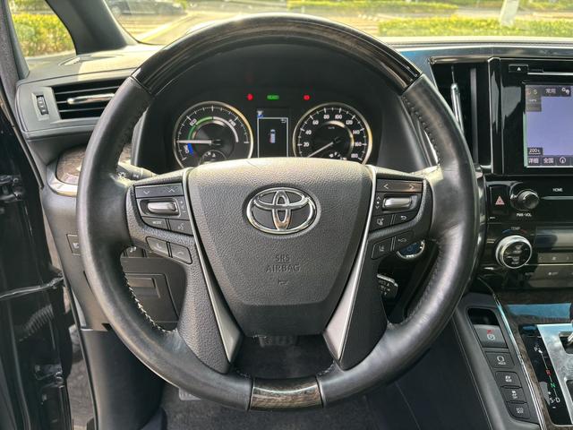Toyota Vellfire 2019 thumb 11