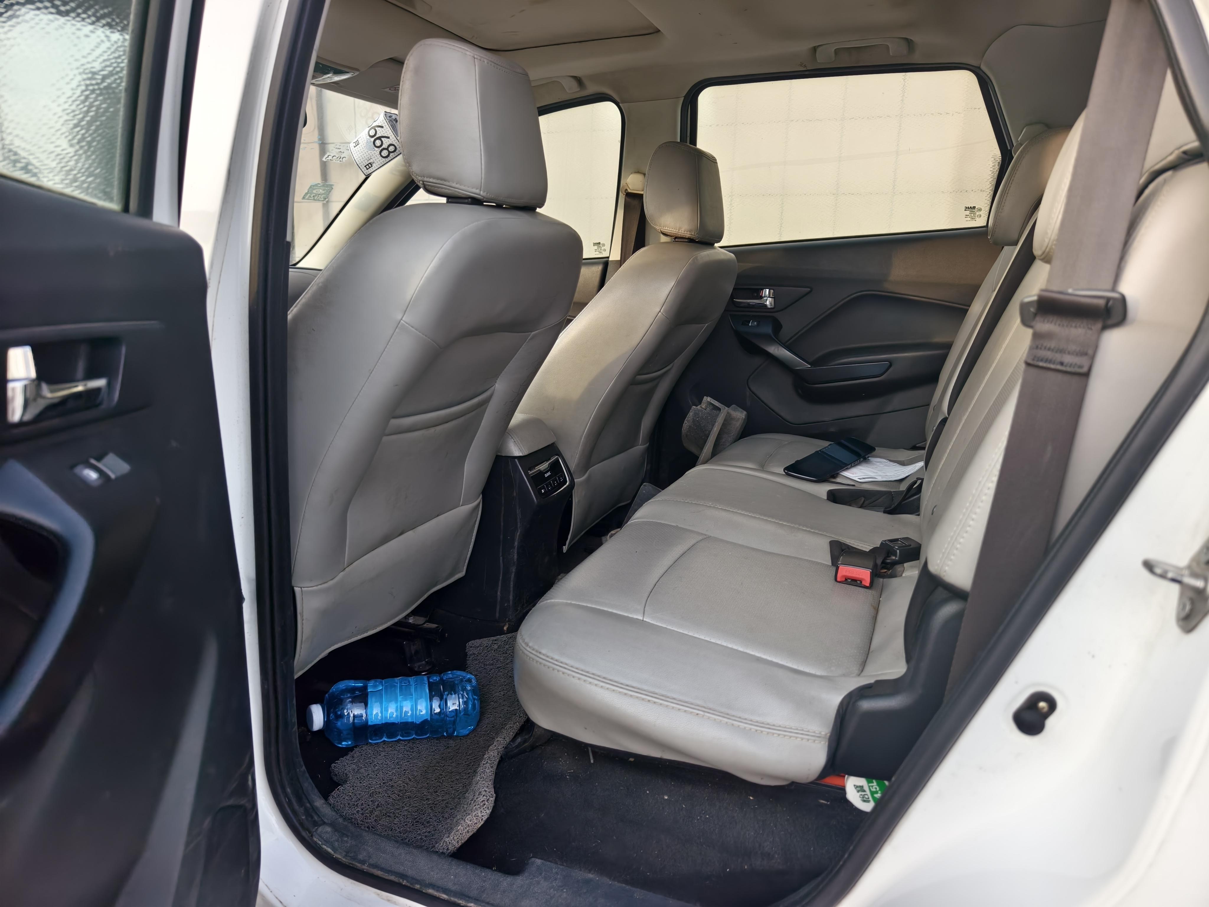 BAIC Huansu S3 2017 thumb 9
