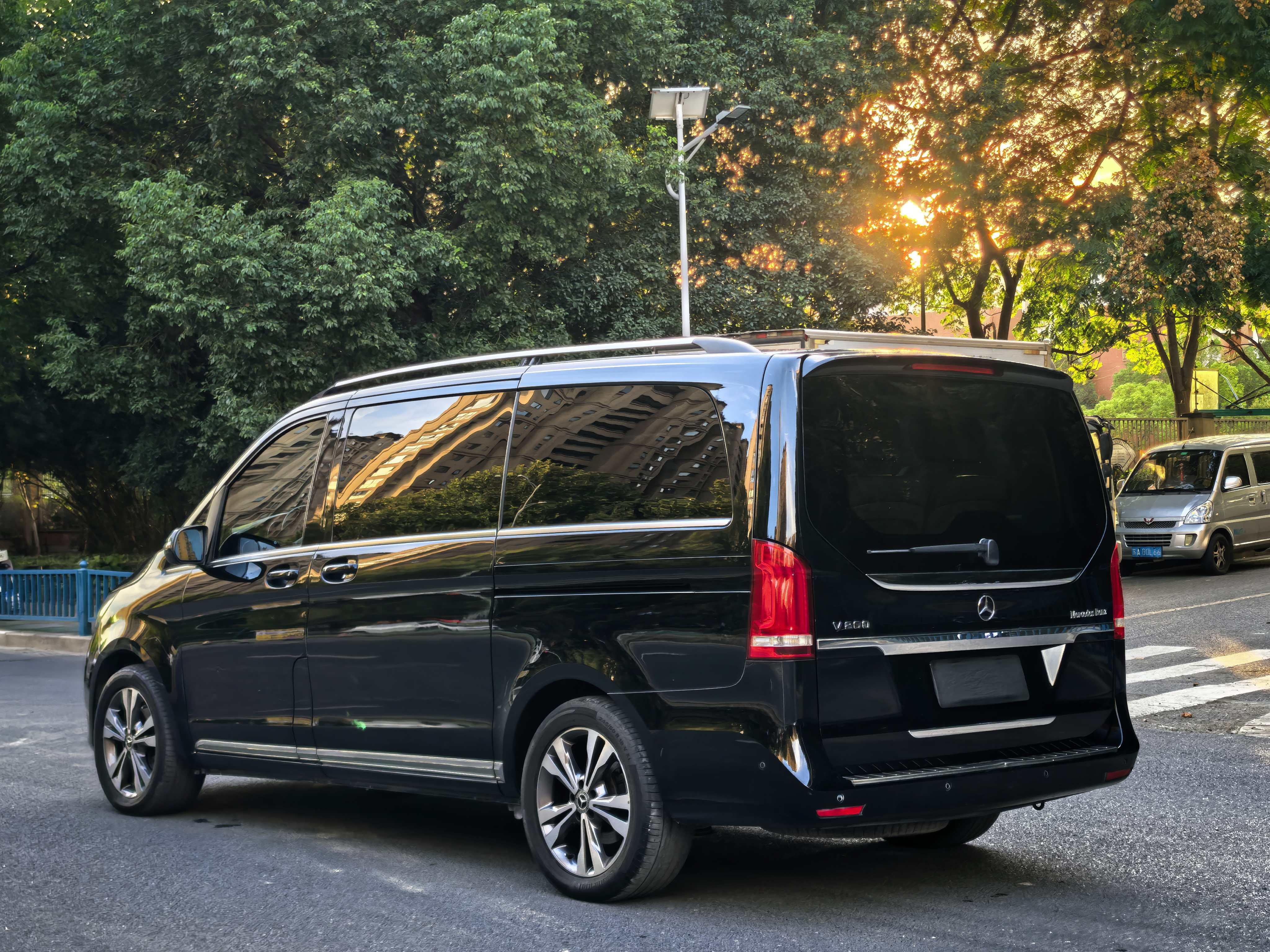 Mercedes-Benz V-Класс 2019 thumb 3