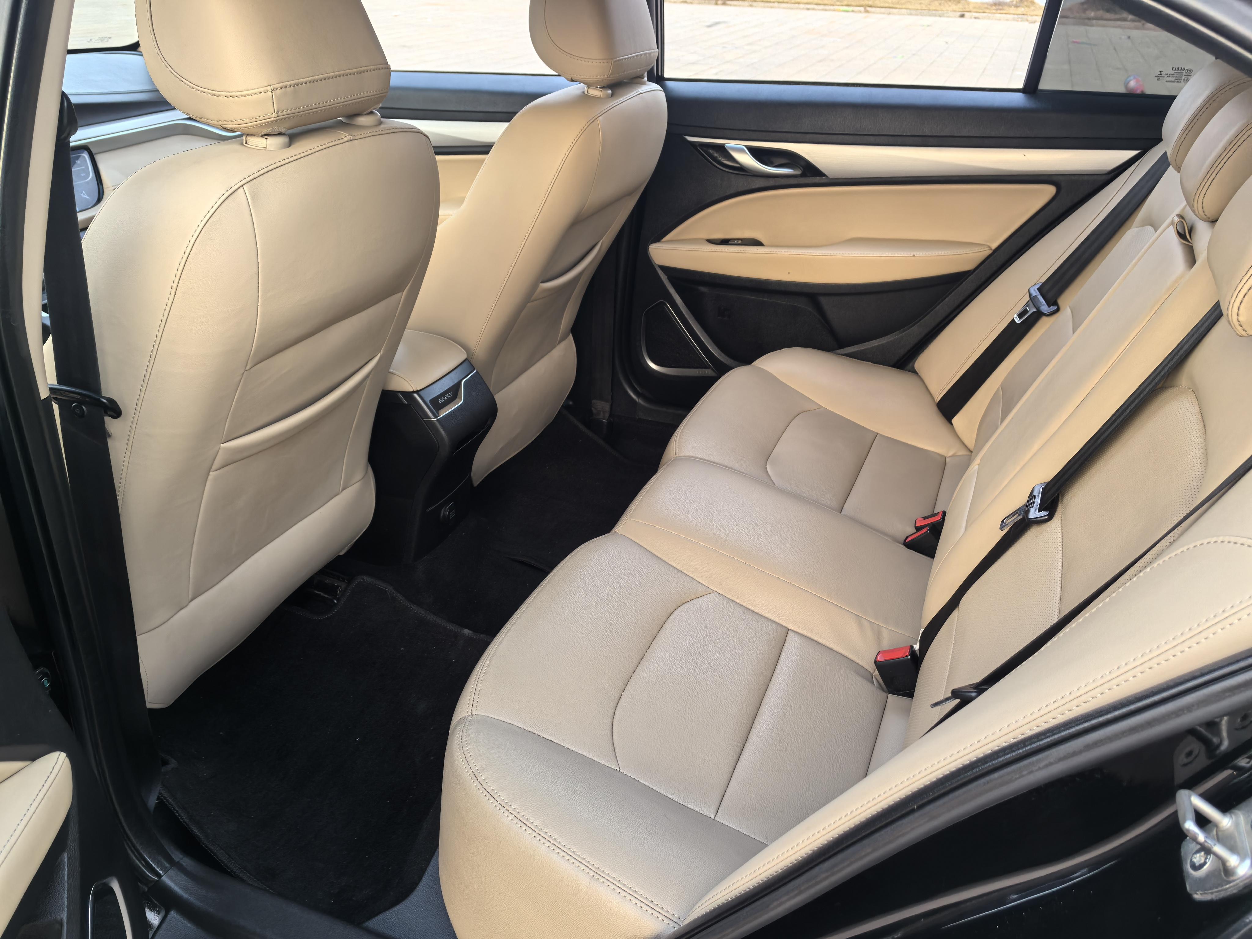 Geely Emgrand 2018 thumb 7