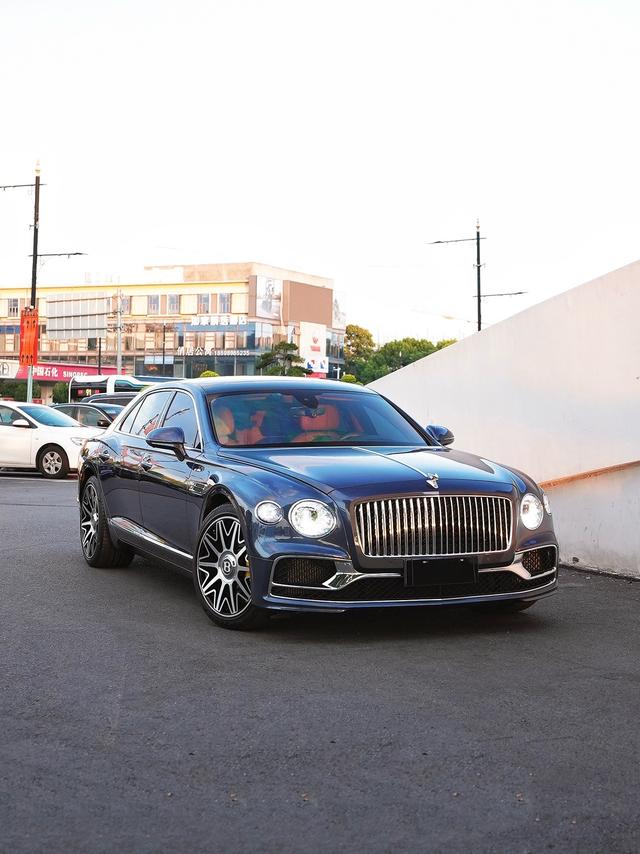 Bentley Flying Spur 2020 thumb 2