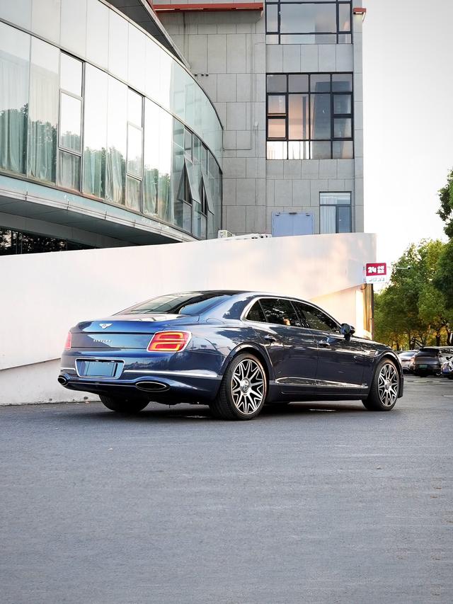 Bentley Flying Spur 2020 thumb 4
