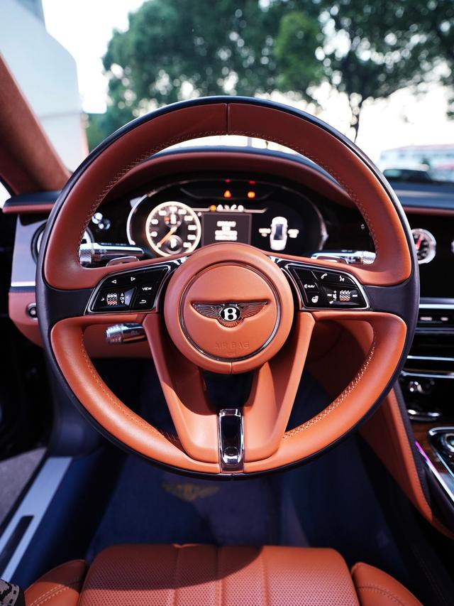 Bentley Flying Spur 2020 thumb 11