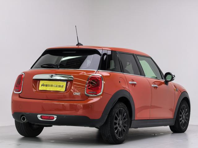 Mini Hatch 2018 thumb 5