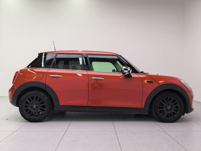 Mini Hatch 2018 thumb 6