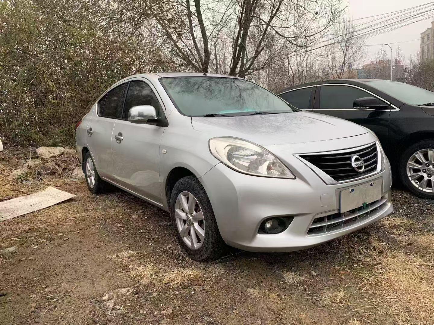 Nissan Sunny 2012 thumb 10