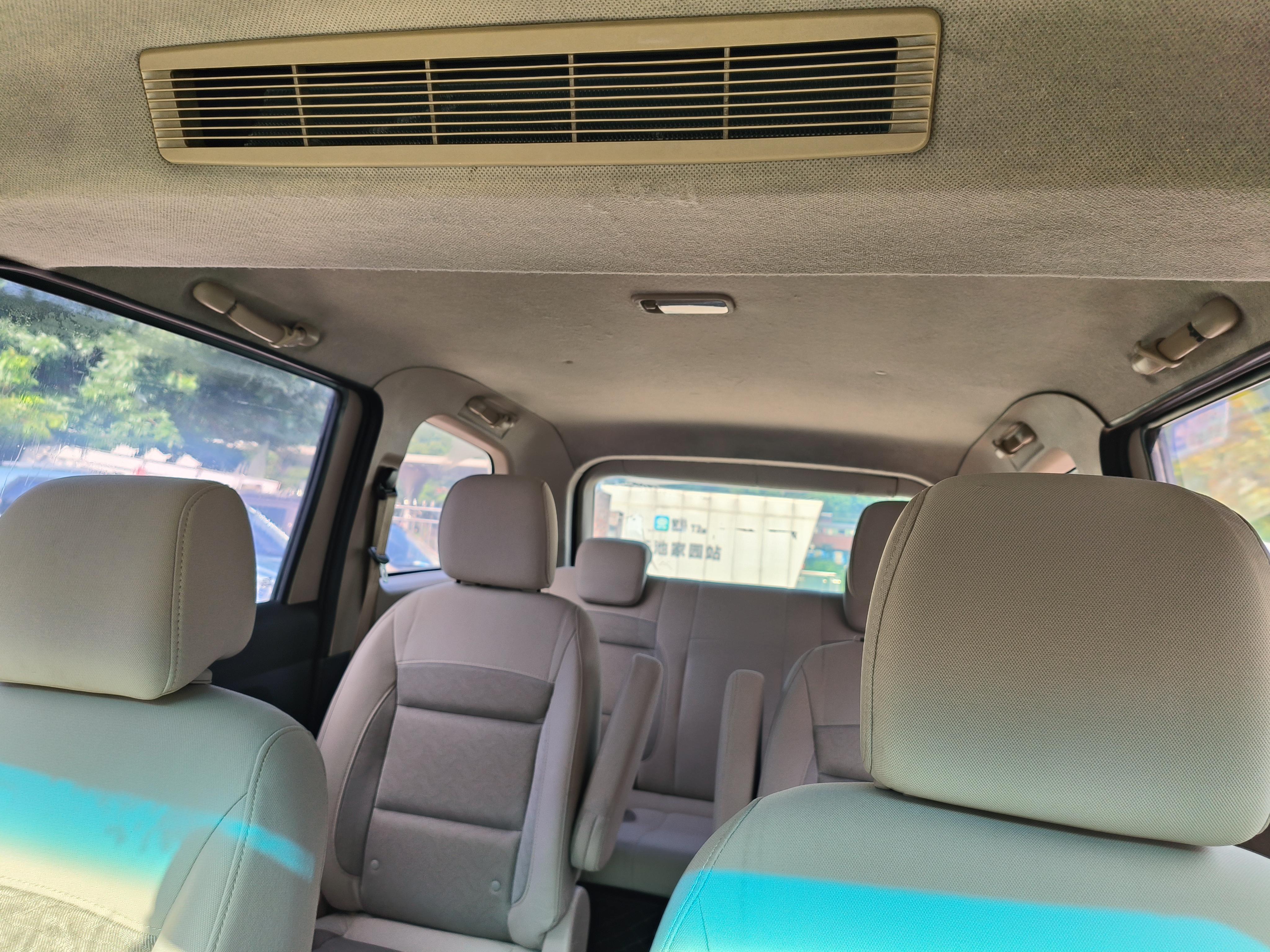 Wuling Hong Guang 2017 thumb 8