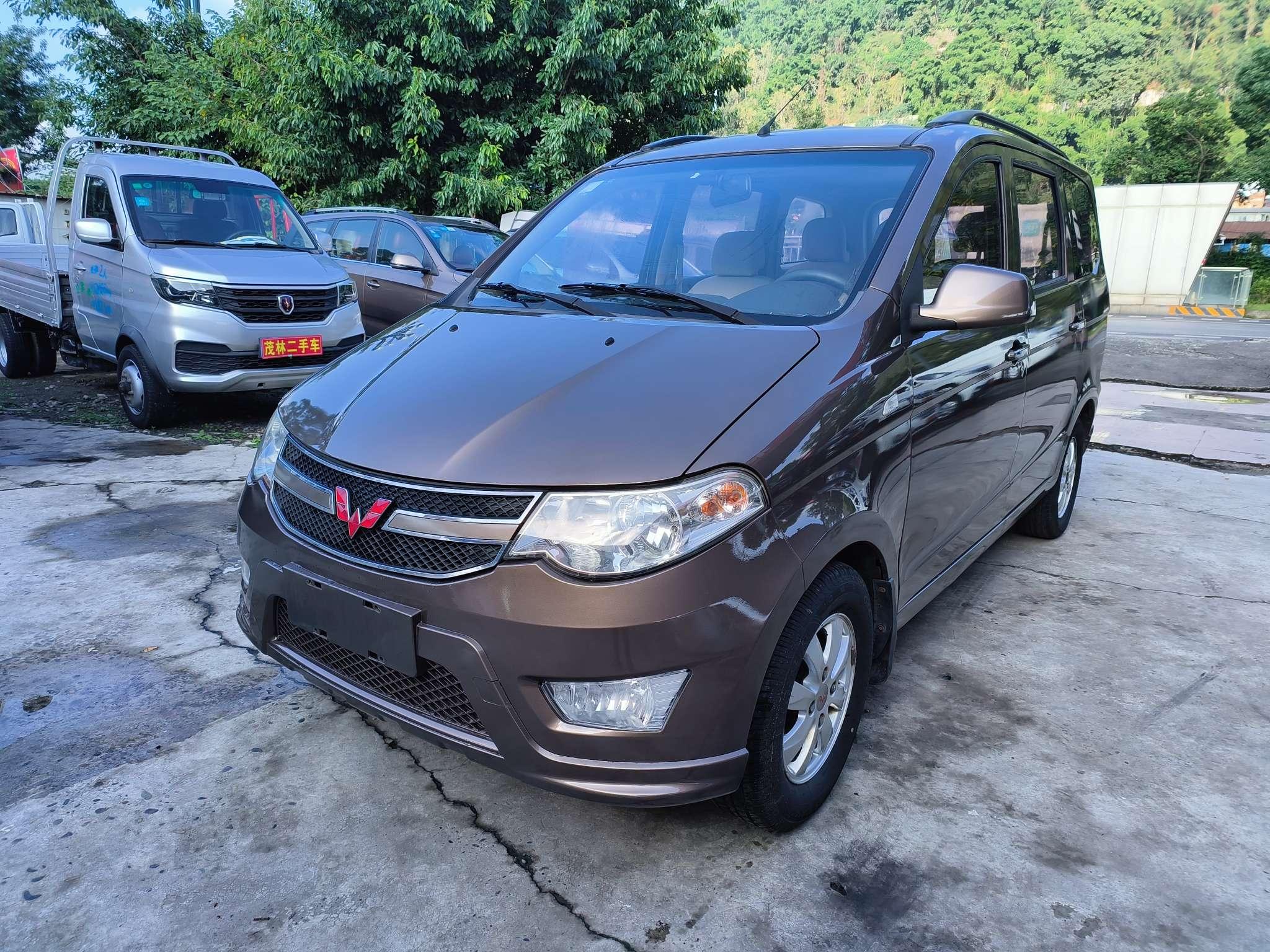 Wuling Hong Guang 2017 thumb 9