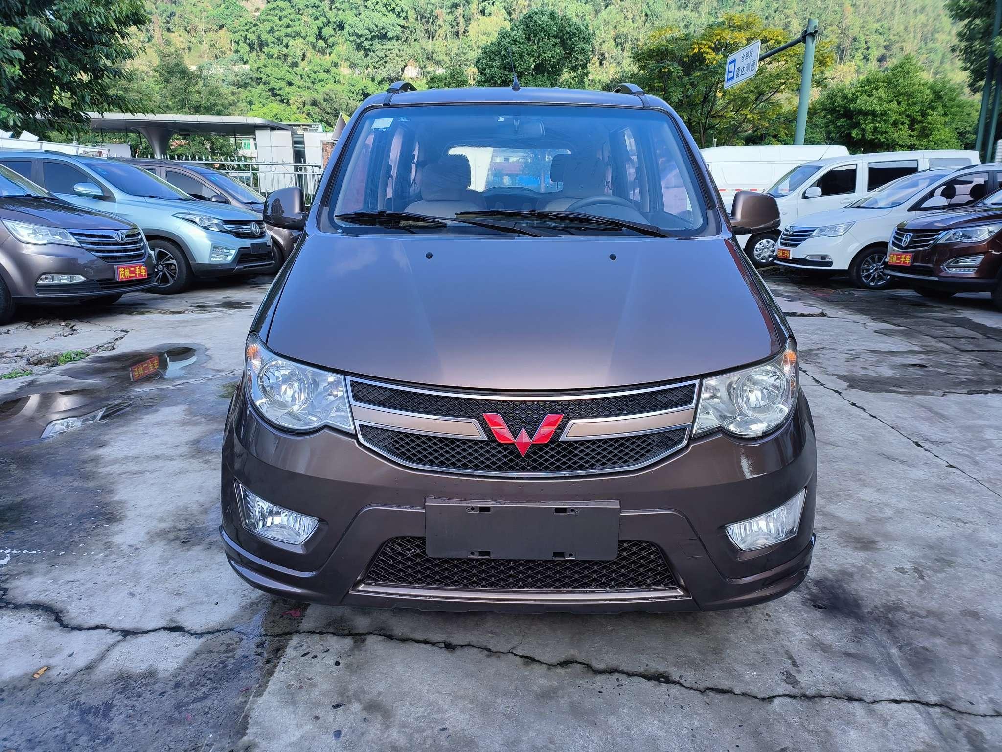 Wuling Hong Guang 2017 thumb 10