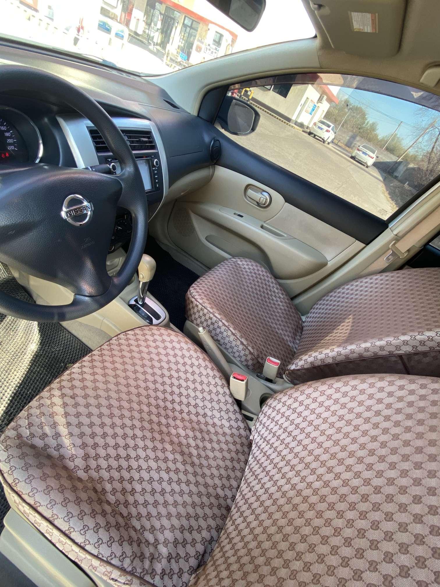Nissan Livina 2015 thumb 5