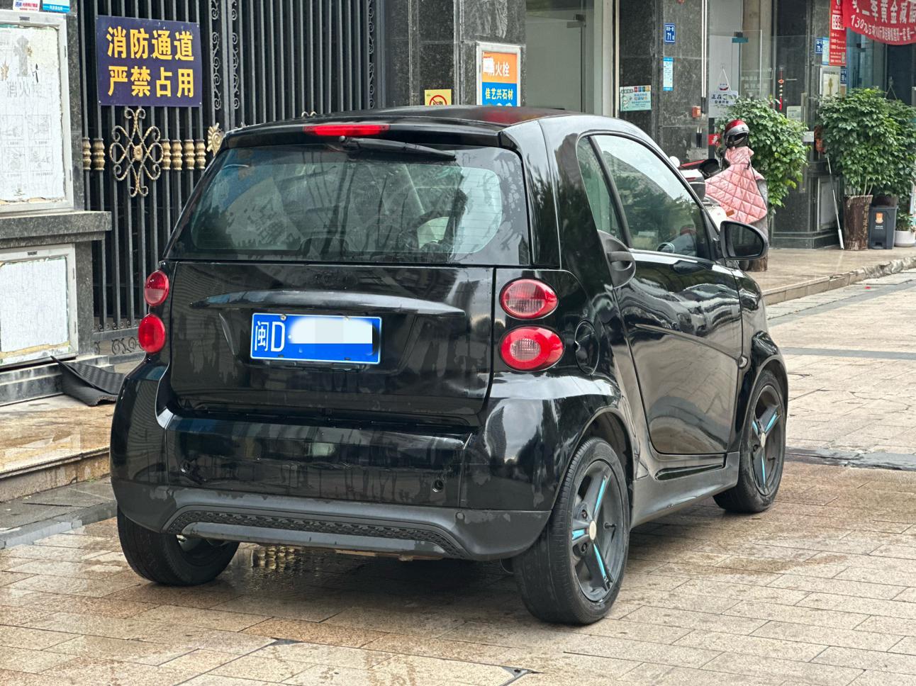Smart Fortwo 2014 thumb 4