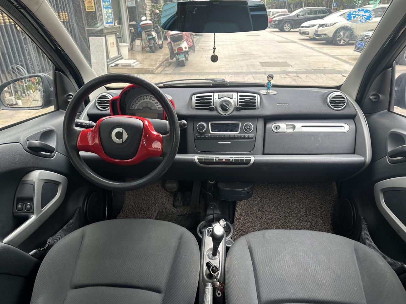 Smart Fortwo 2014 thumb 6