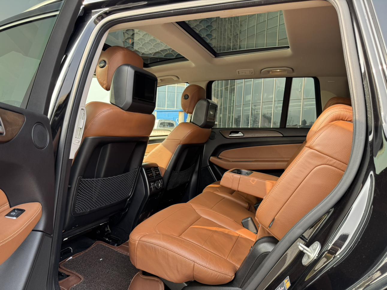 Mercedes-Benz GLS 2016 thumb 9