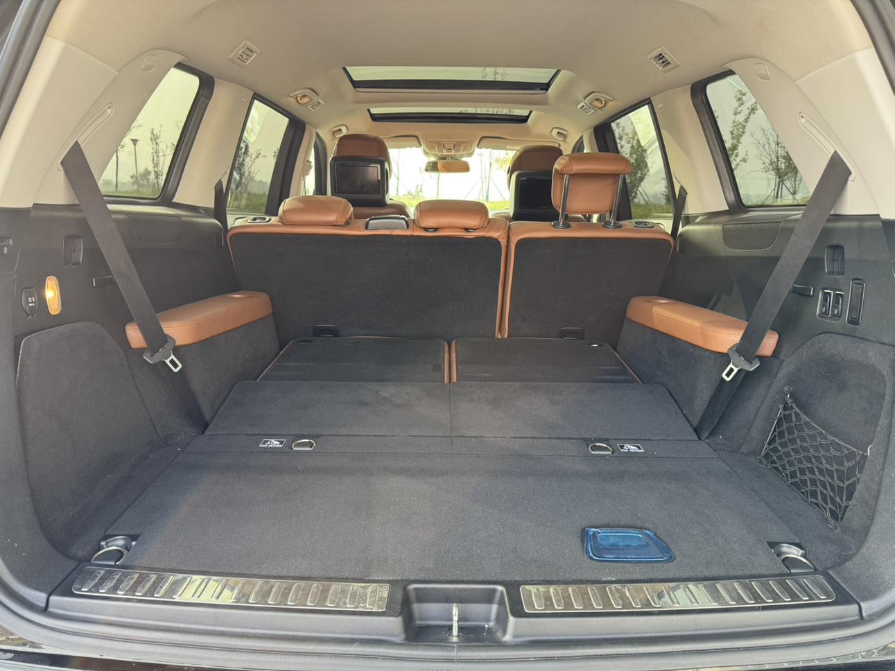 Mercedes-Benz GLS 2016 thumb 11
