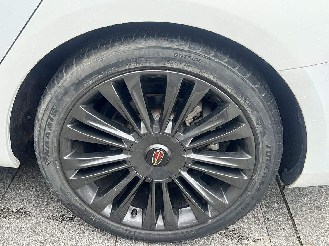 Hongqi H5 2021 thumb 6