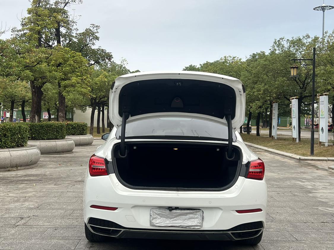 Hongqi H5 2021 thumb 8