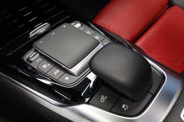 Mercedes-Benz A-Class 2020 thumb 10