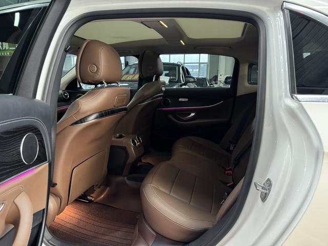 Mercedes-Benz E-Class 2020 thumb 11