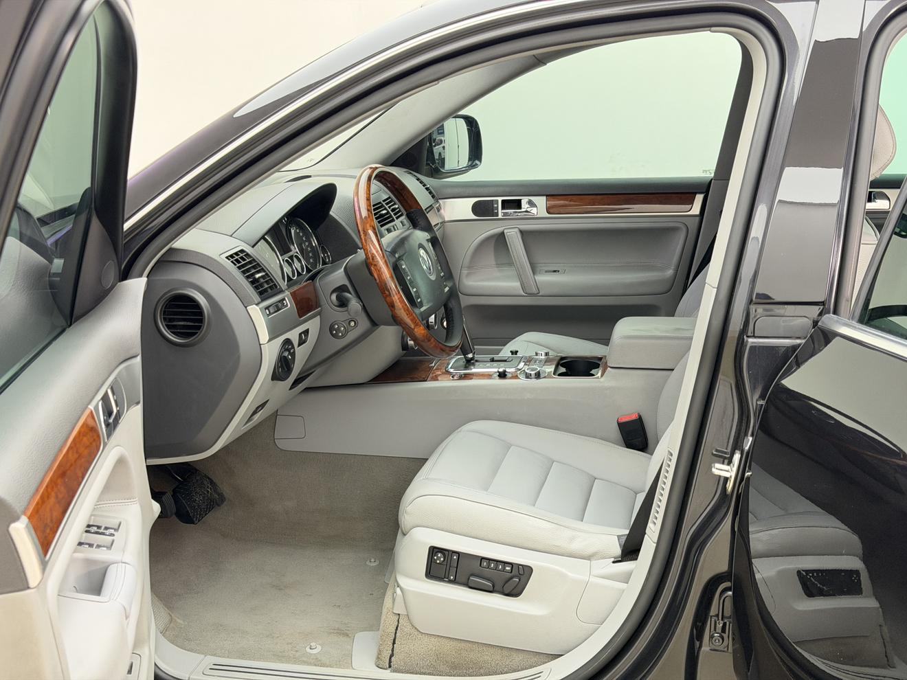 Volkswagen Touareg 2006 thumb 8
