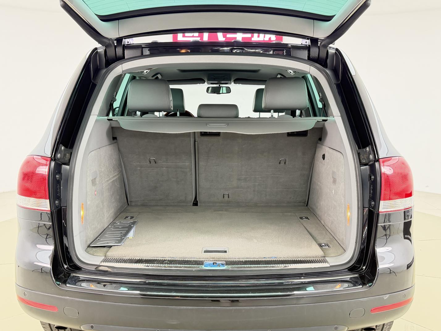 Volkswagen Touareg 2006 thumb 10