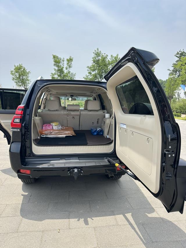 Toyota Land Cruiser Prado 2024 thumb 10
