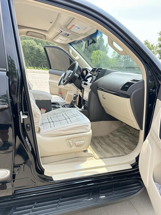 Toyota Land Cruiser Prado 2024 thumb 12