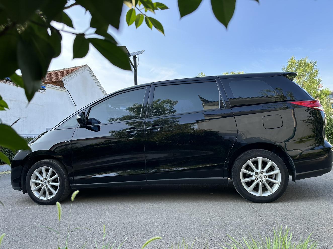 Toyota Previa 2016 thumb 2