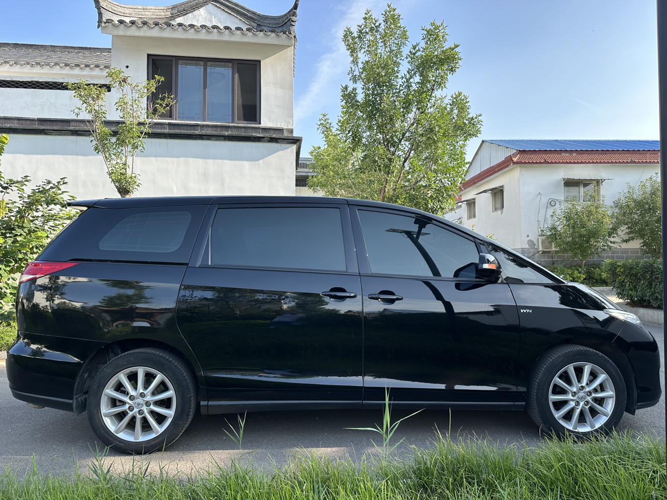 Toyota Previa 2016 thumb 6