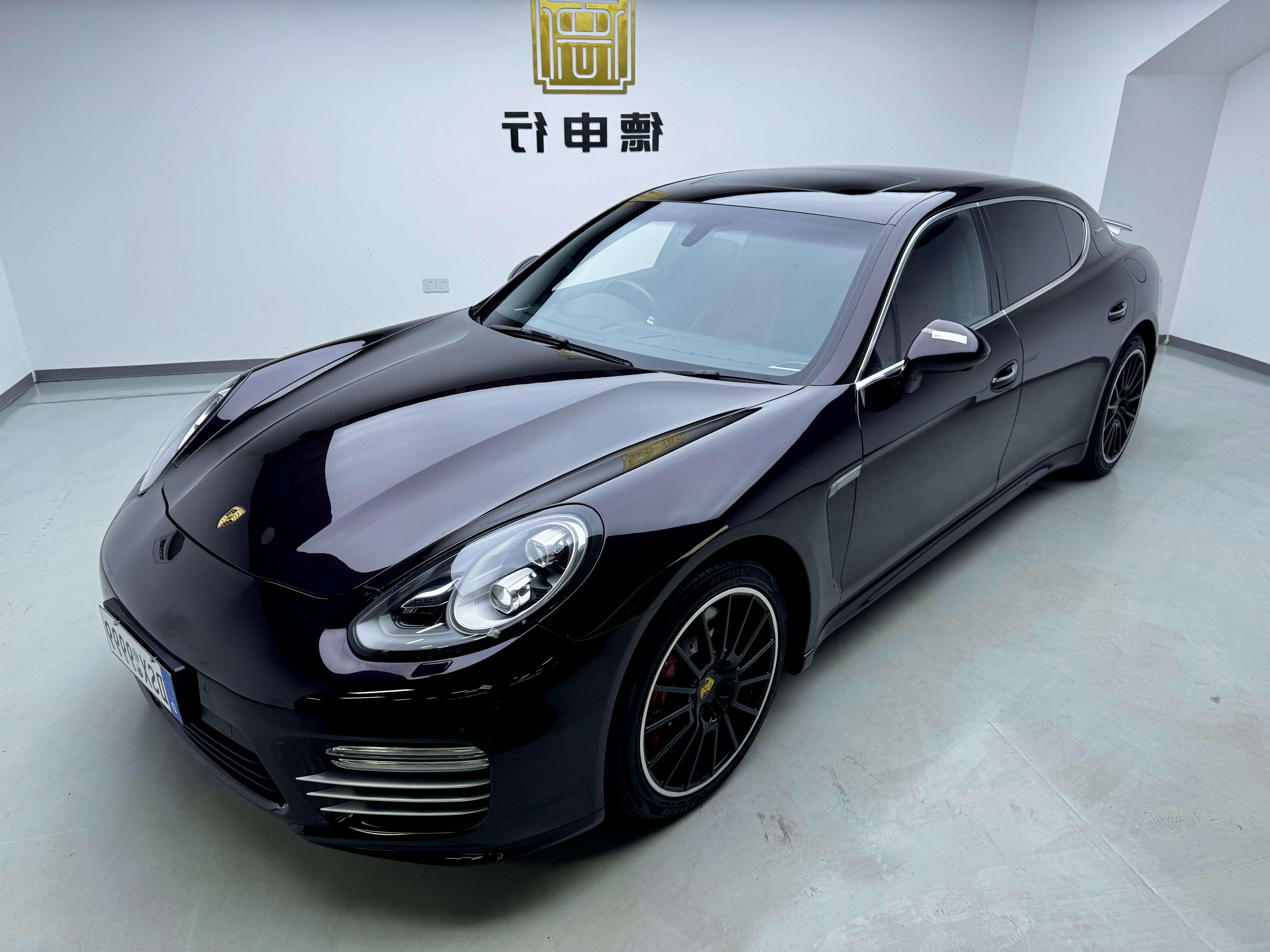 Porsche Panamera 2016 thumb 8