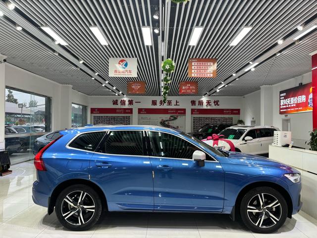 Volvo XC60 2019 thumb 5