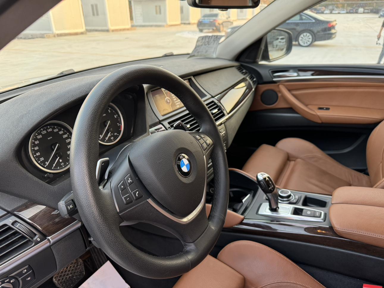 BMW X6 2013 thumb 12